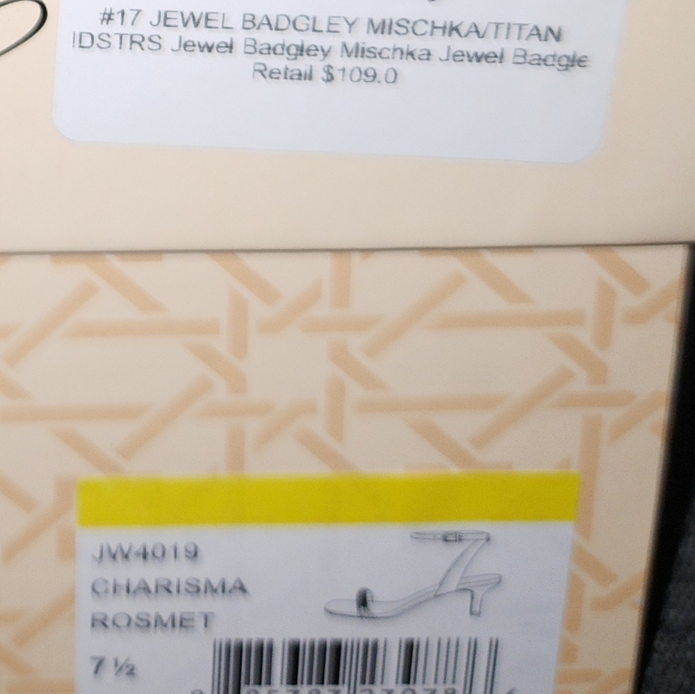 NIB Jewel Badgley Mischka Titan Embellished Kitten Heels - Size 7.5 - Picture 4 of 6
